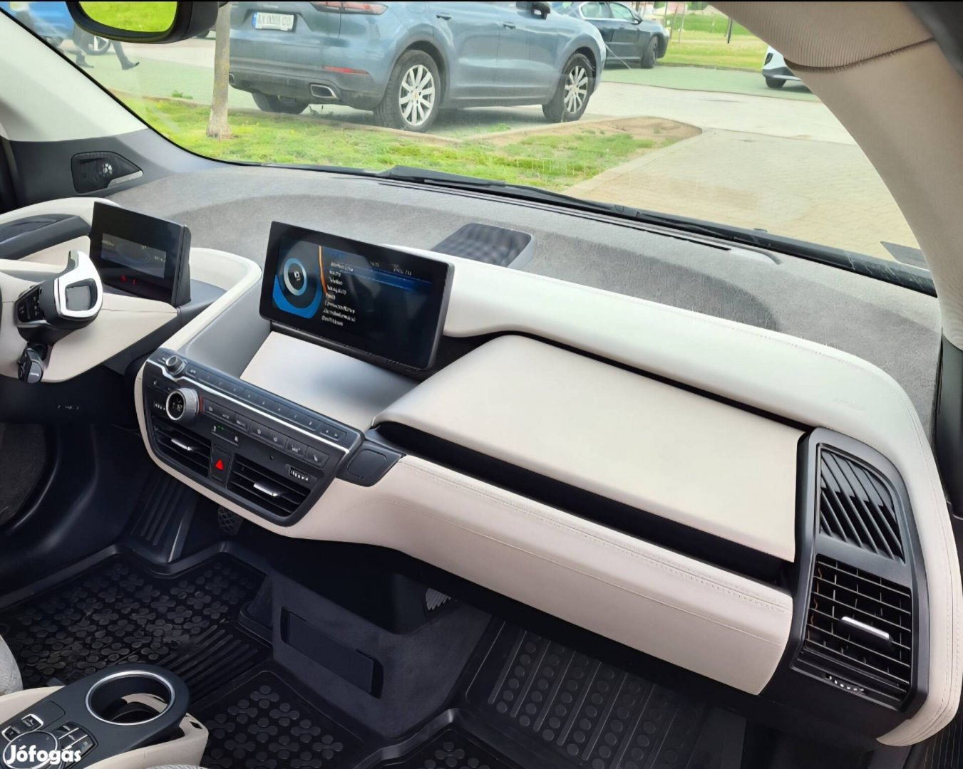 BMW i3 120ah makulátlan szinte full extrás