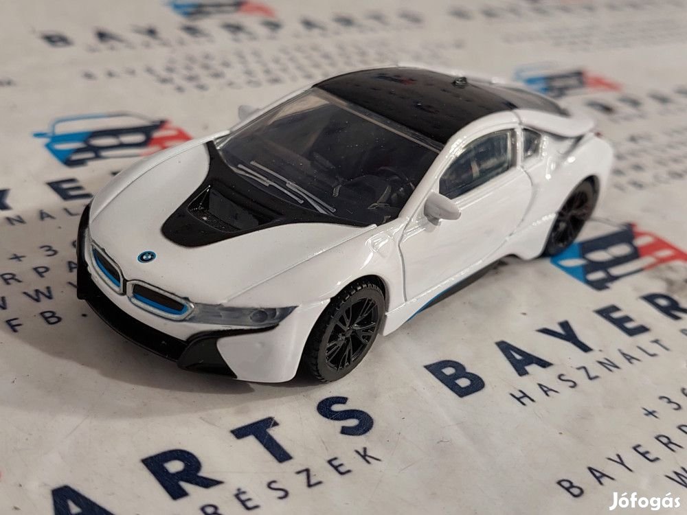 BMW i8 (2015) - fehér - Rastar - 1:43