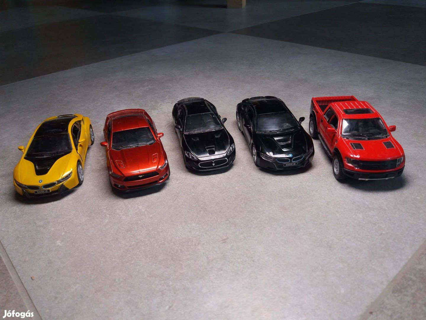 BMW i8, Ford Raptor, Maserati, Ford Mustang