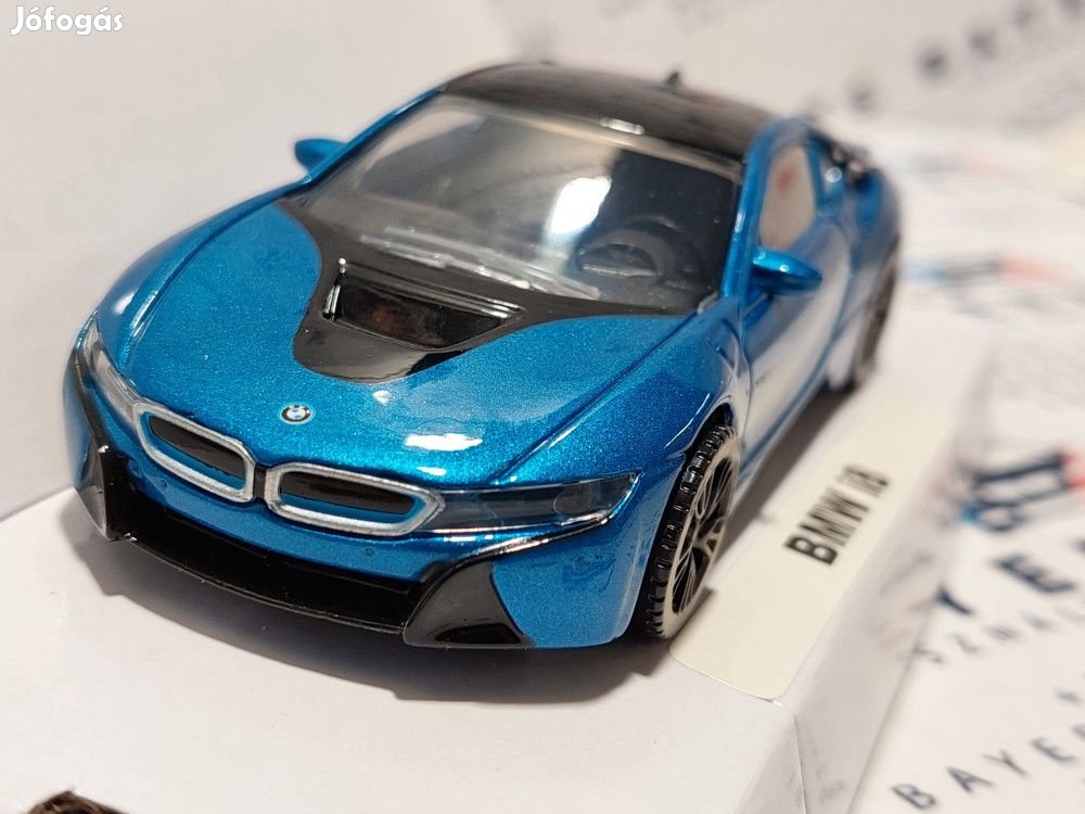 BMW i8 kék - Rastar - modellautó 1:43