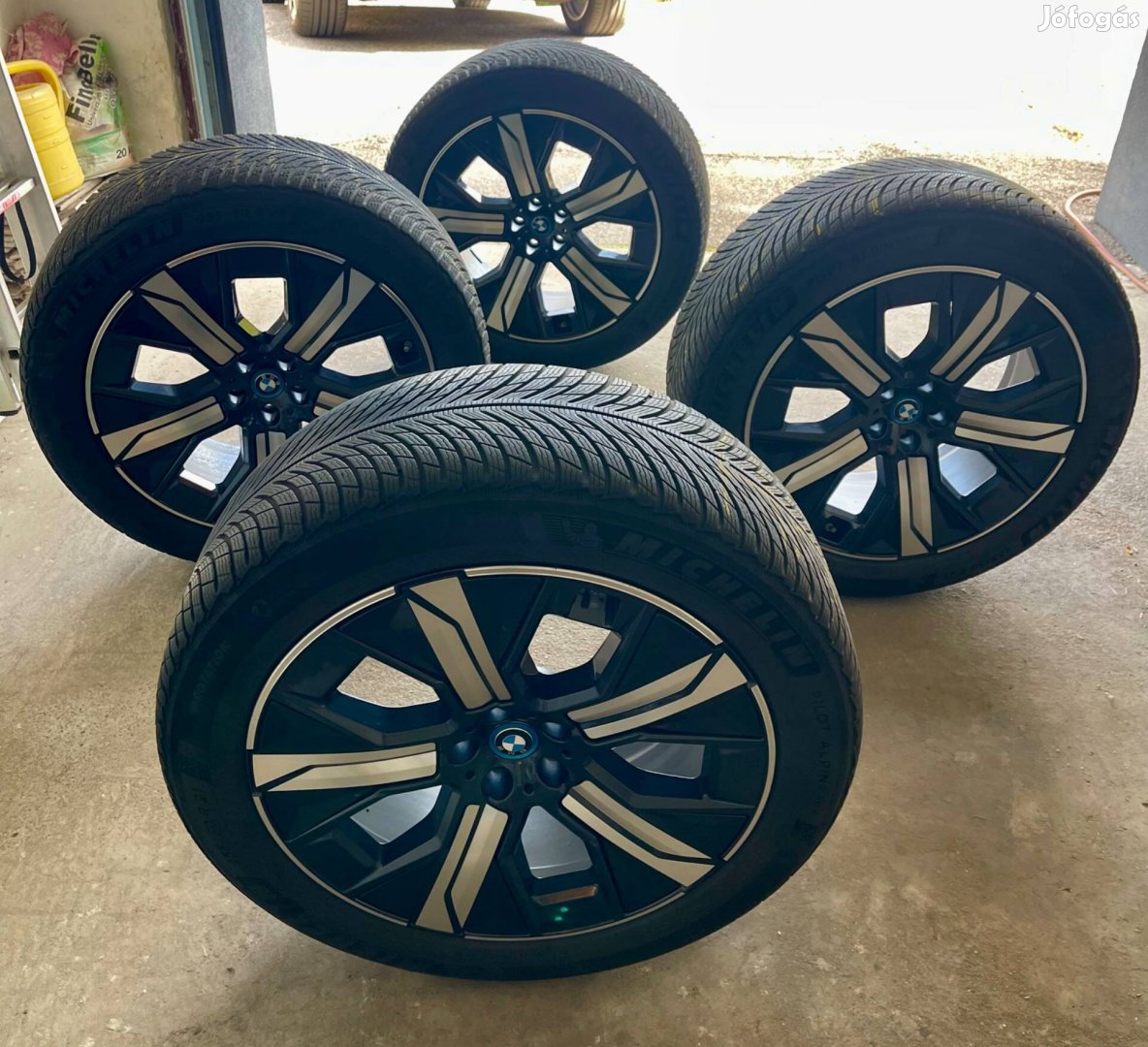 BMW iX Aerodinamics Újszerú Karcmentes Téli Kerékszett