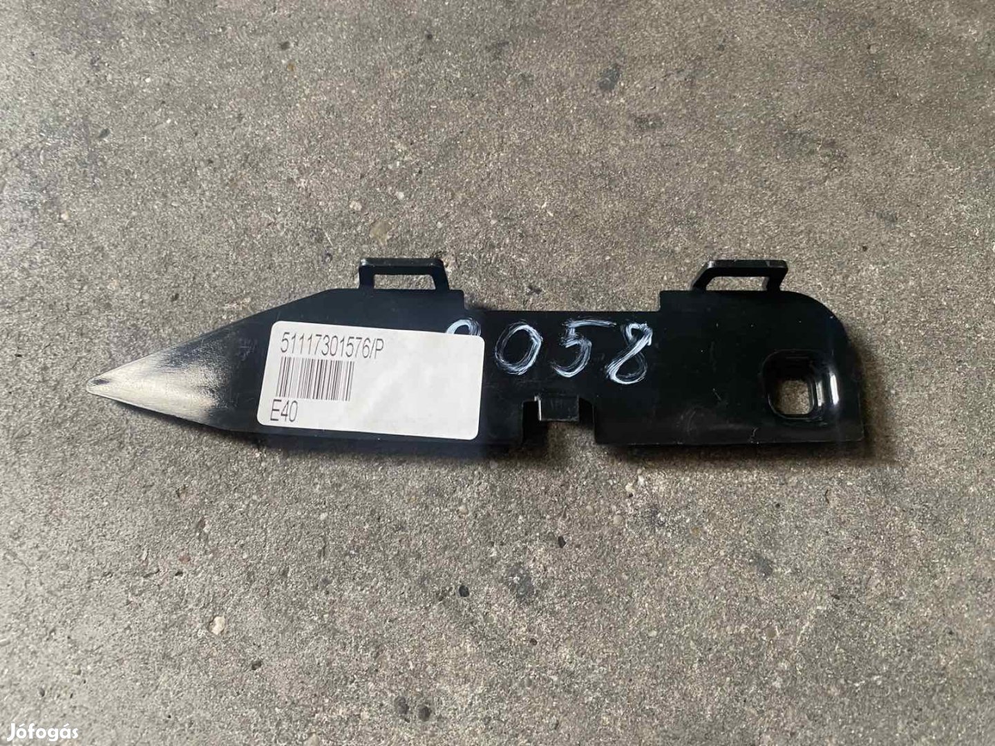 BMW lökhárító betét 51117301576 eladó