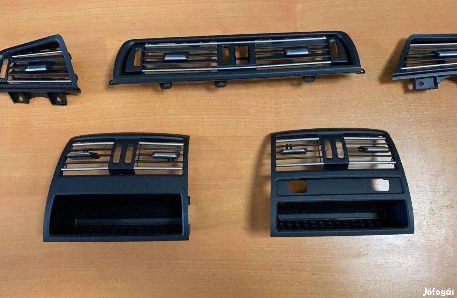 BMW új utastéri szellőzőrács (F10, F11, F30, F07, F01, E70, stb.)