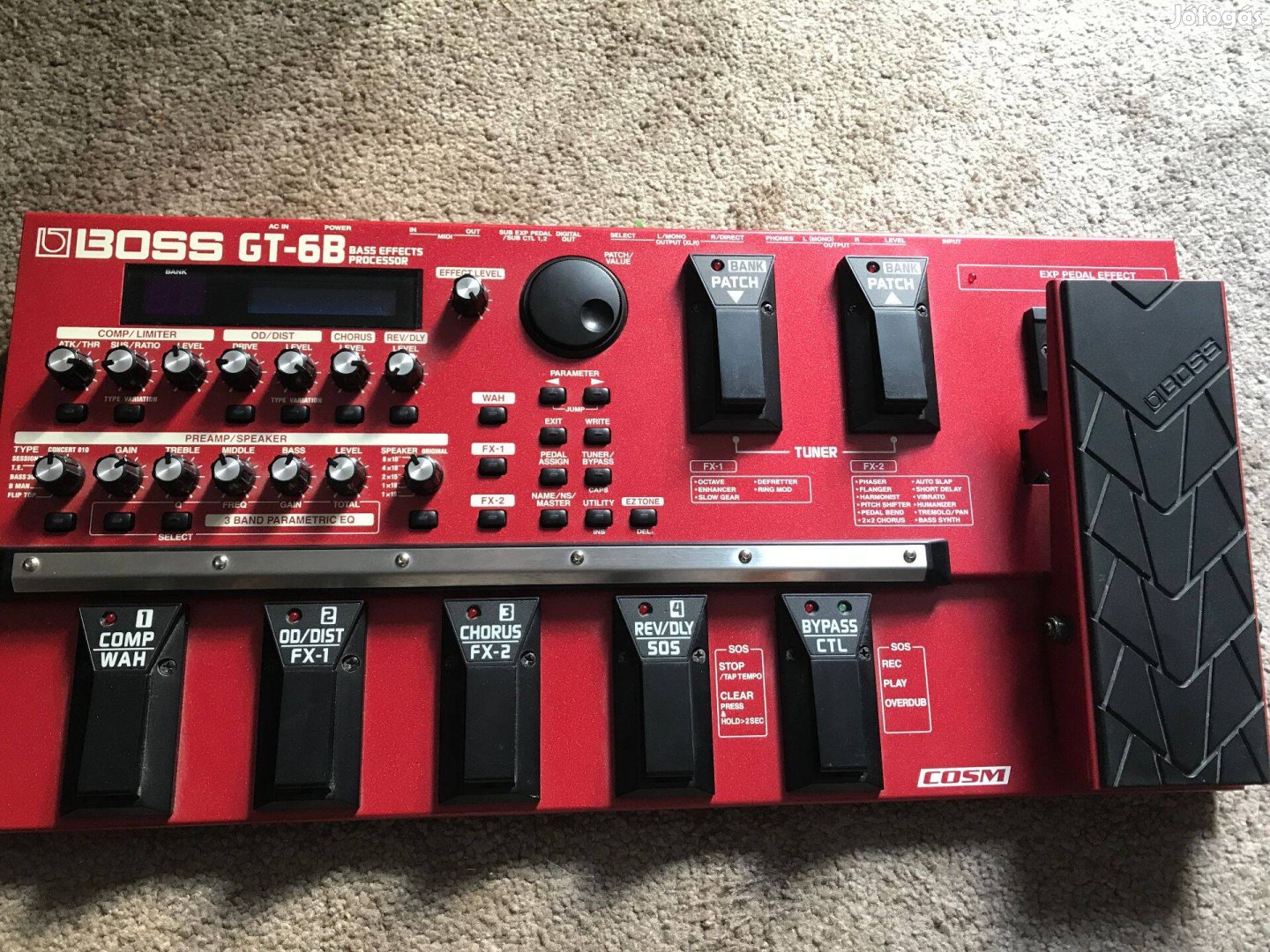 BOSS GT-6B basszusgitár multieffekt