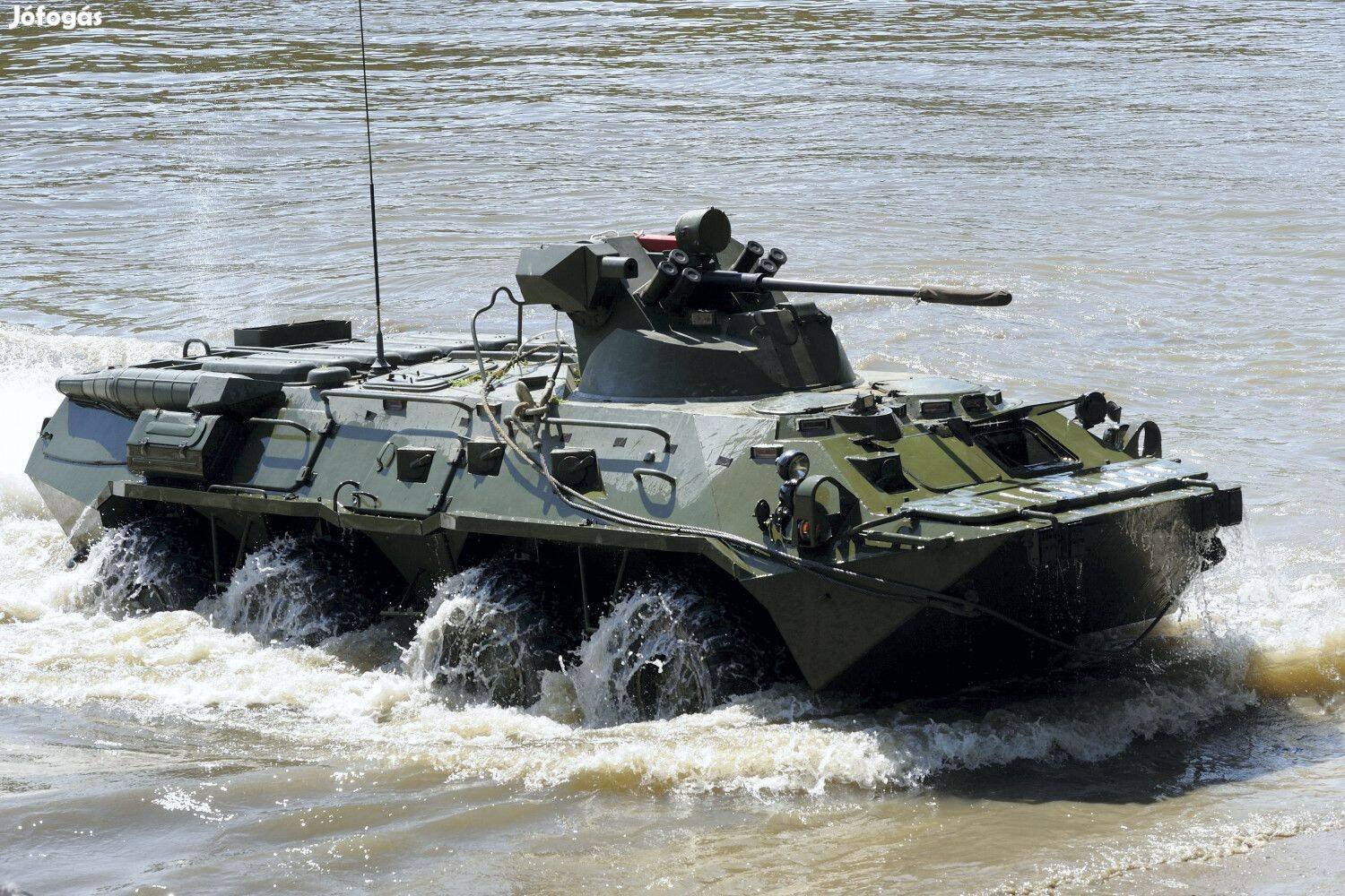 BTR-60 és 80 teljesen új ponyva katonai honvédségi