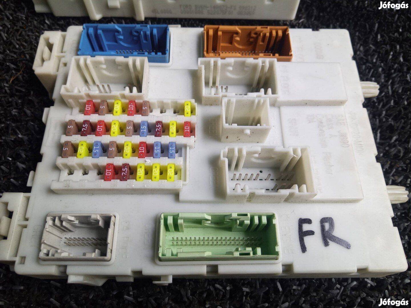 BV6N-14A073-FR Ford focus MK3 biztosítéktábla