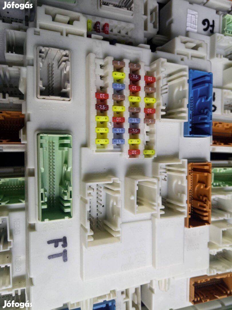 BV6N-14A073-FT Ford focus MK3 biztosítéktábla