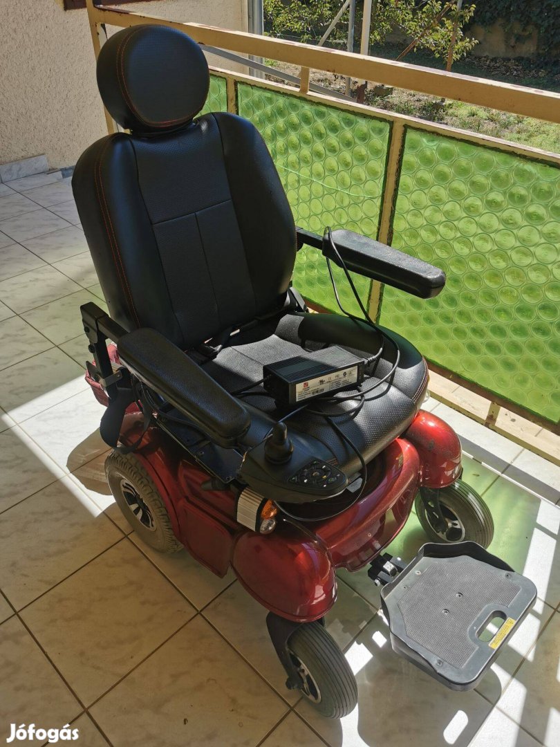 B-4220V Elektromos kerekesszék, rokkantkocsi, újszerű