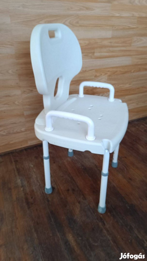 B+B Fürdetőszék - zuhanyülőke / zuhanyzó szék - I