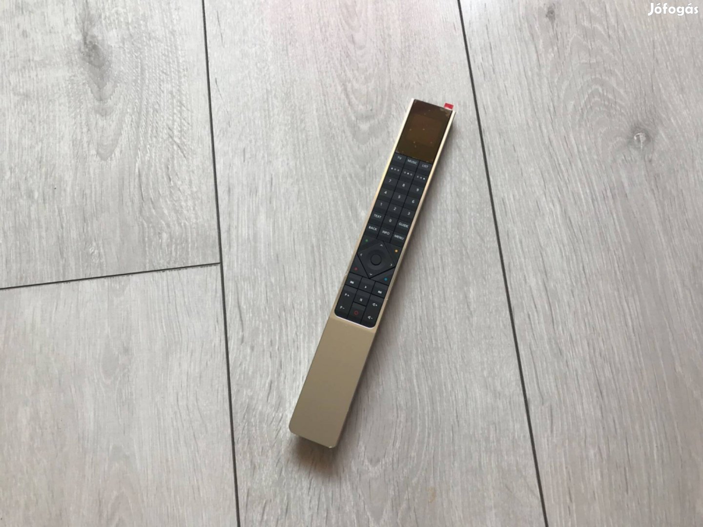 B&O Bang&Olufsen Beoremote One design távirányító