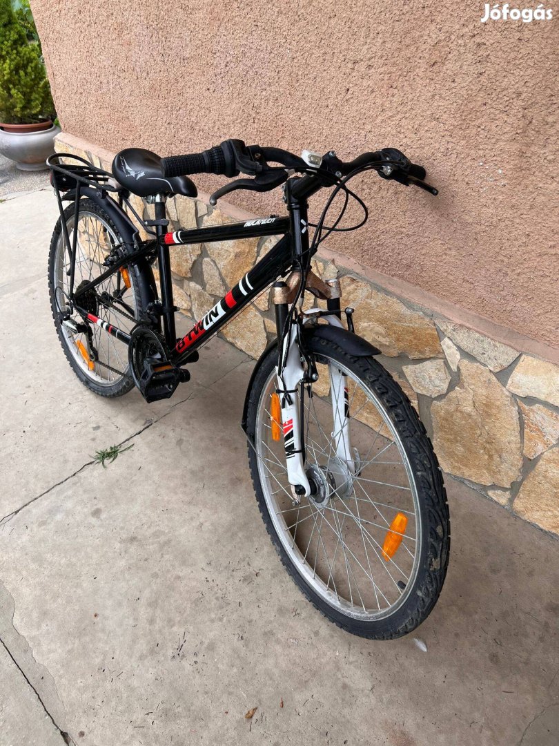 B'Twin Rockrider 540 MTB 24" kerékpár