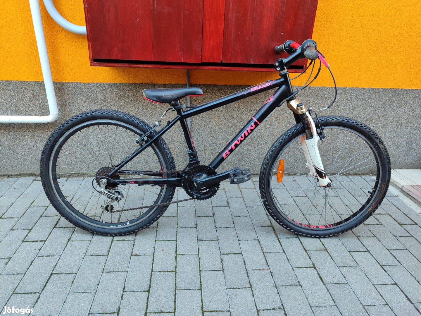 B'Twin btwin B Twin Decathlonos Rockrider 500 típusú gyerek MTB bicikl