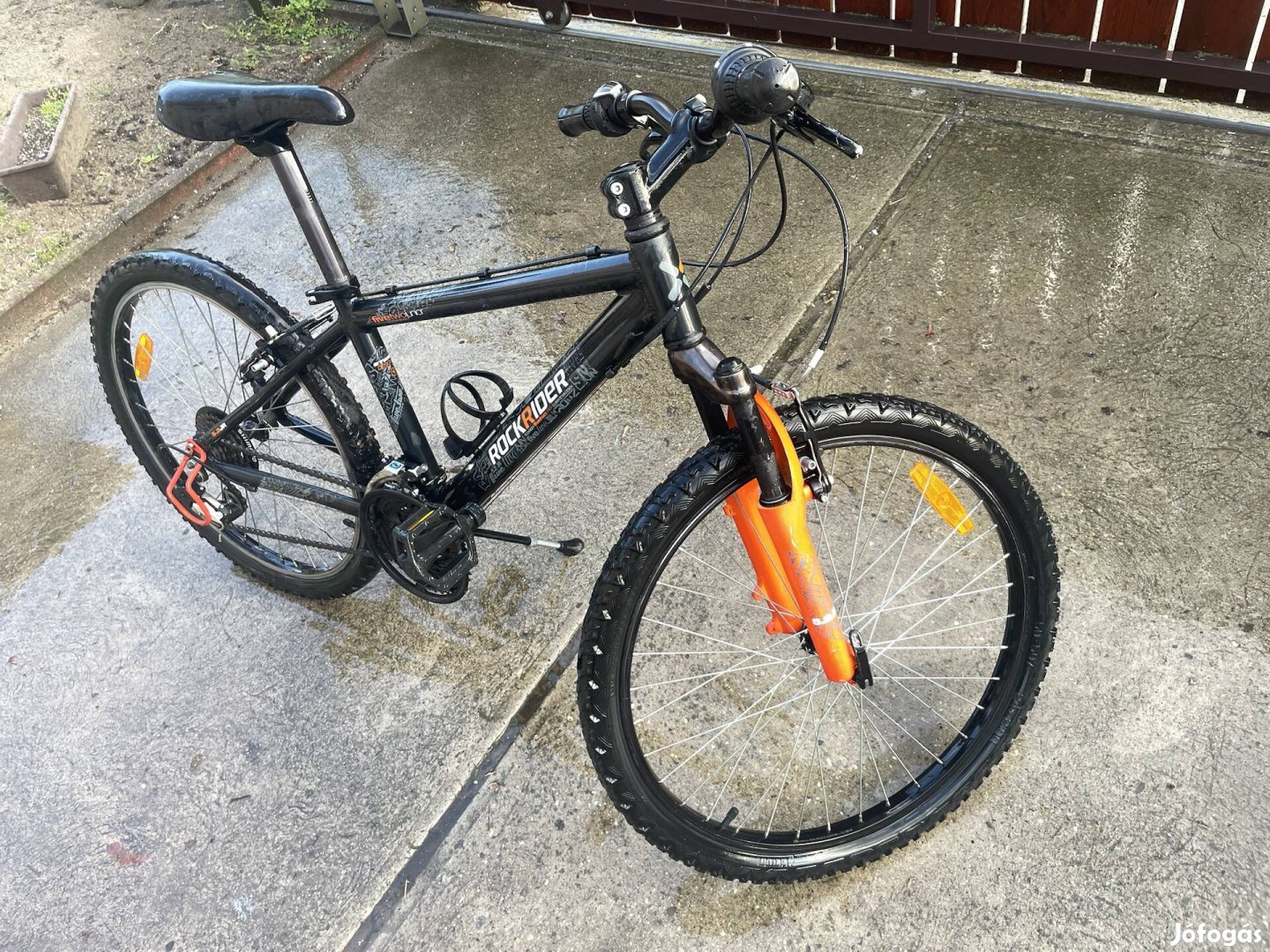 B-twin 20"-os kerekpar
