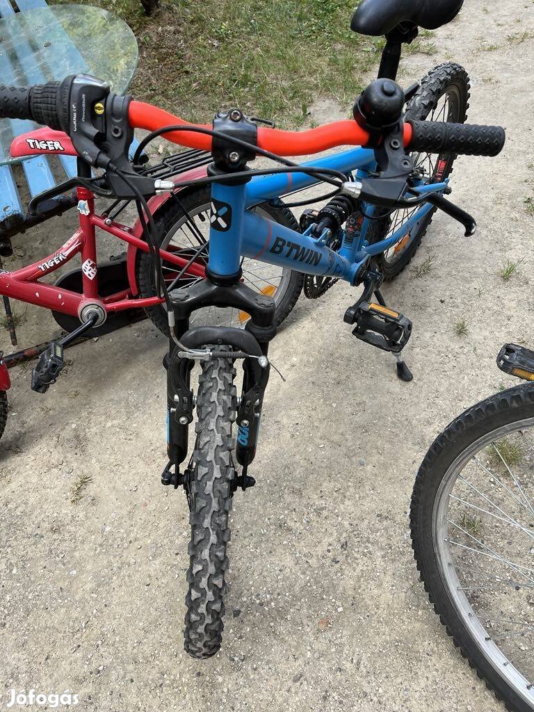 B twin Mountain bike 