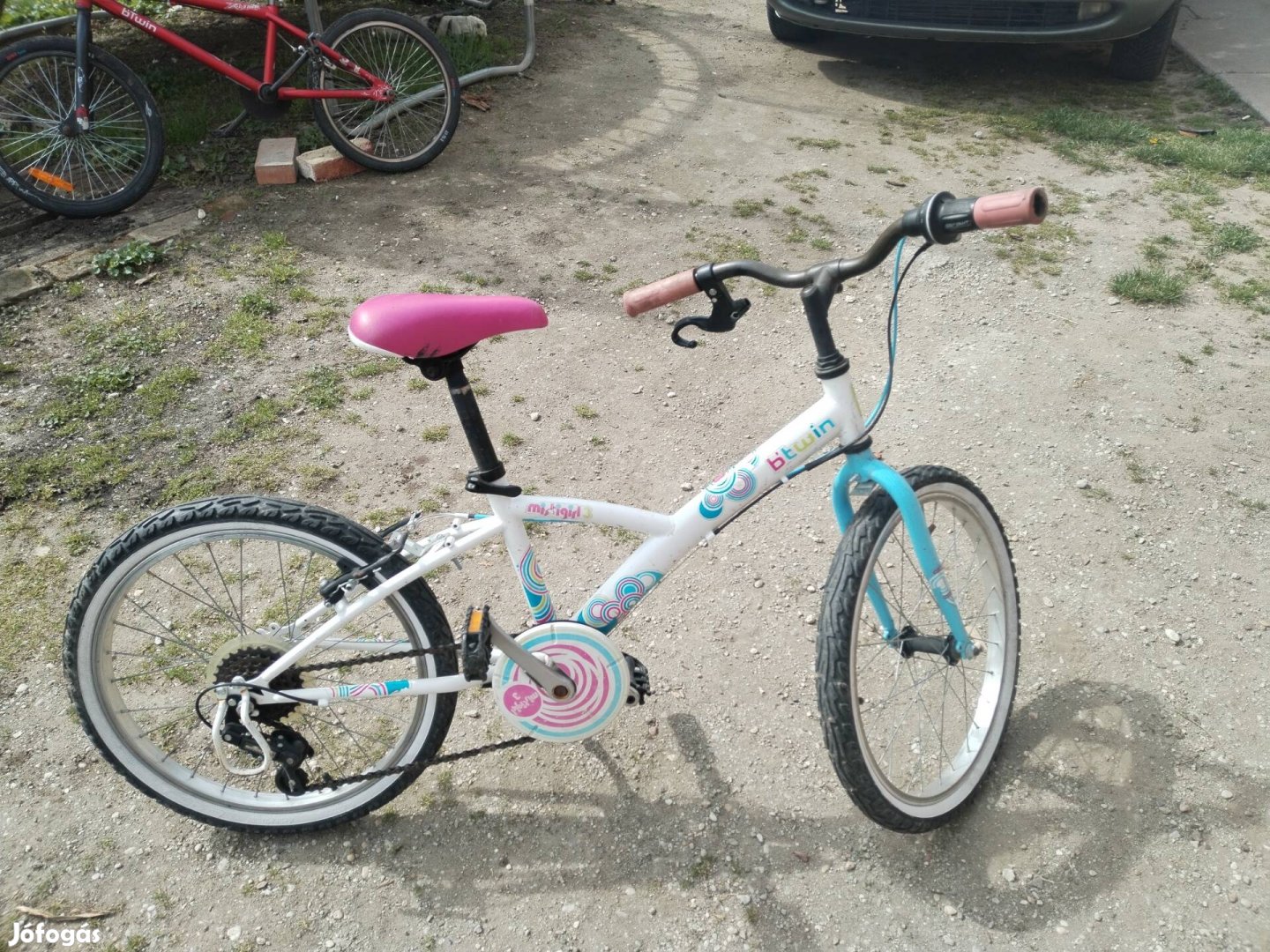 B-twin lány kerékpár
