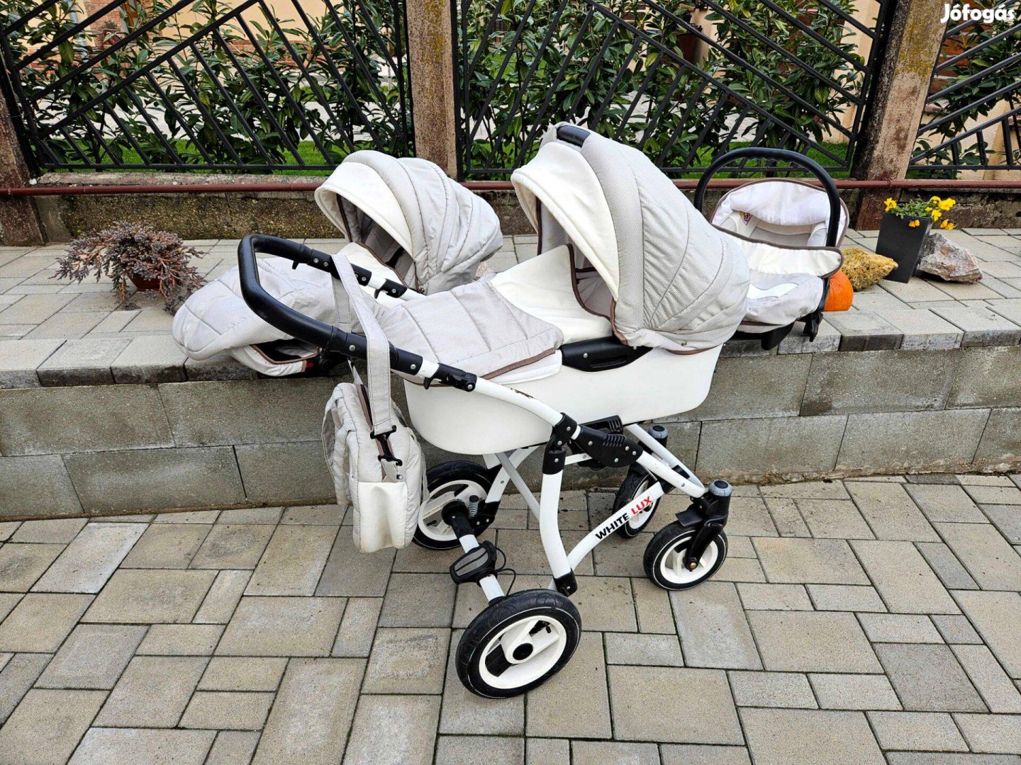 Babakocsi Babylux, white lux 3in1