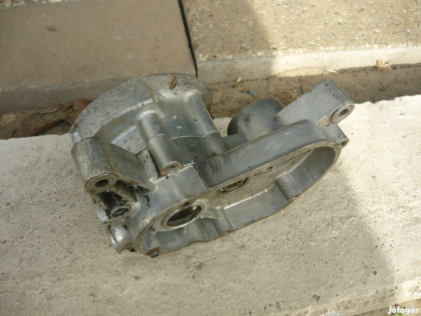 Babetta 207 blokk közép