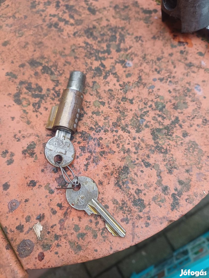 Babetta kormányzár.