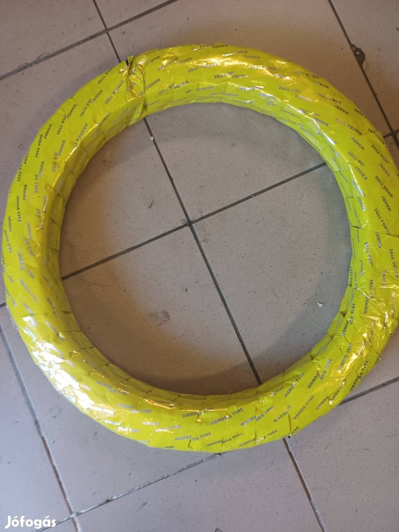Babetta új külső gumi.