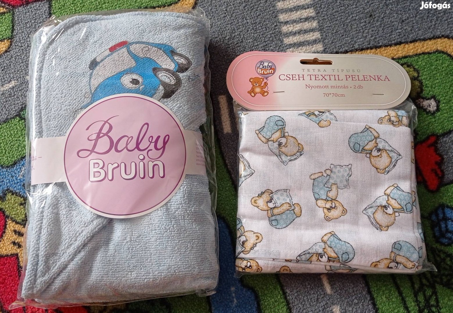 Baby Bruin kapusznis fürdőlepedő és 2 db cseh textil pelenka