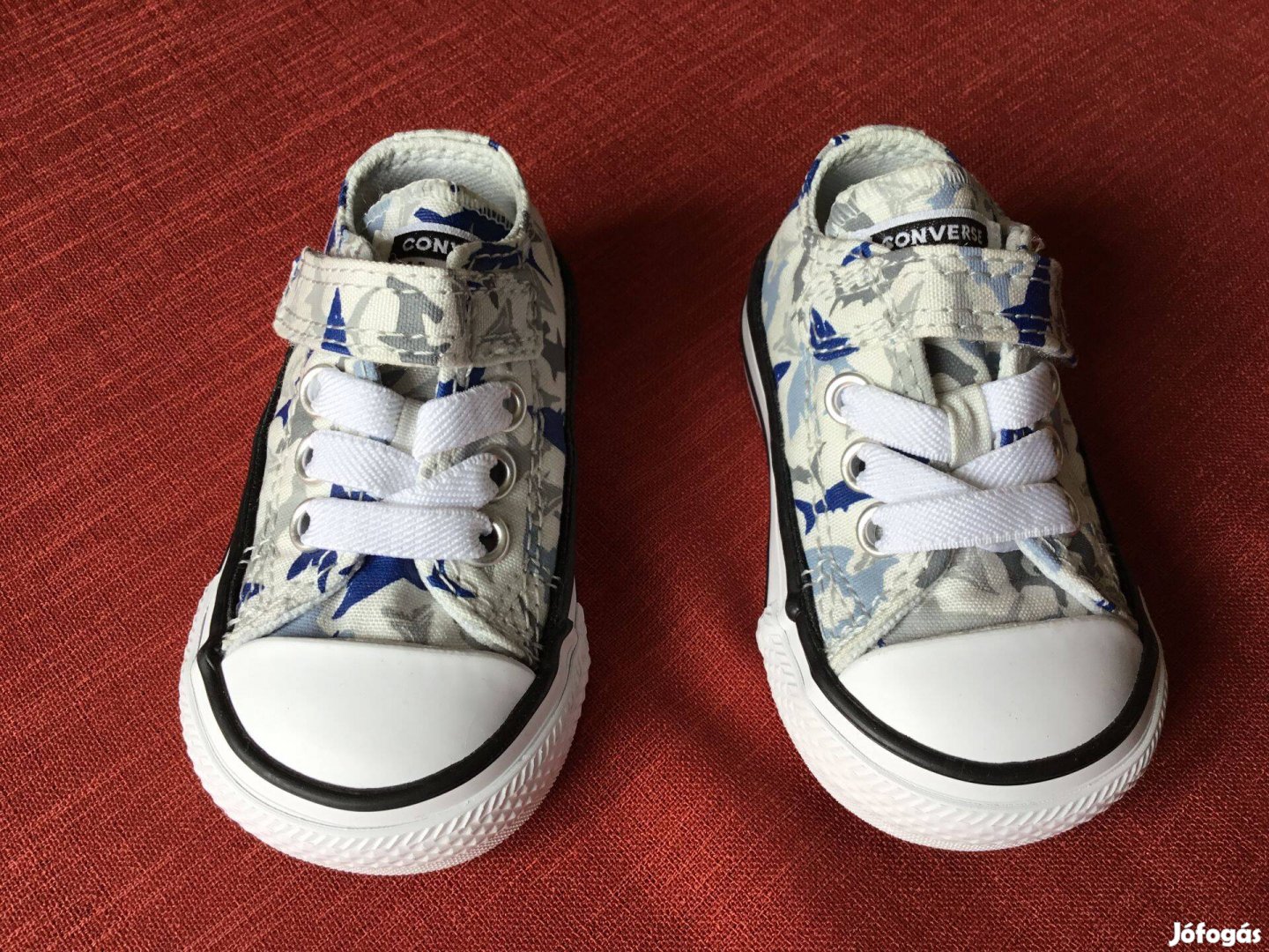 Baby Converse (18 -as) - új vászon tornacipő