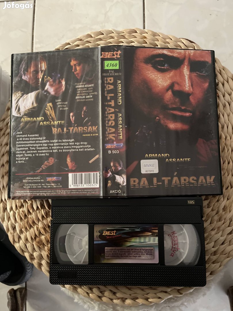 Bajtársak vhs. 