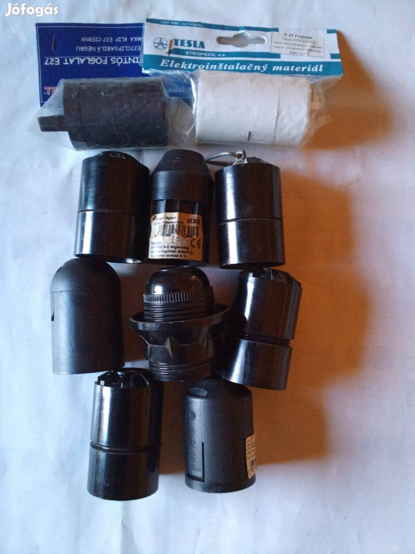 Bakelit foglalat E - 27 es. 10 db. Új.