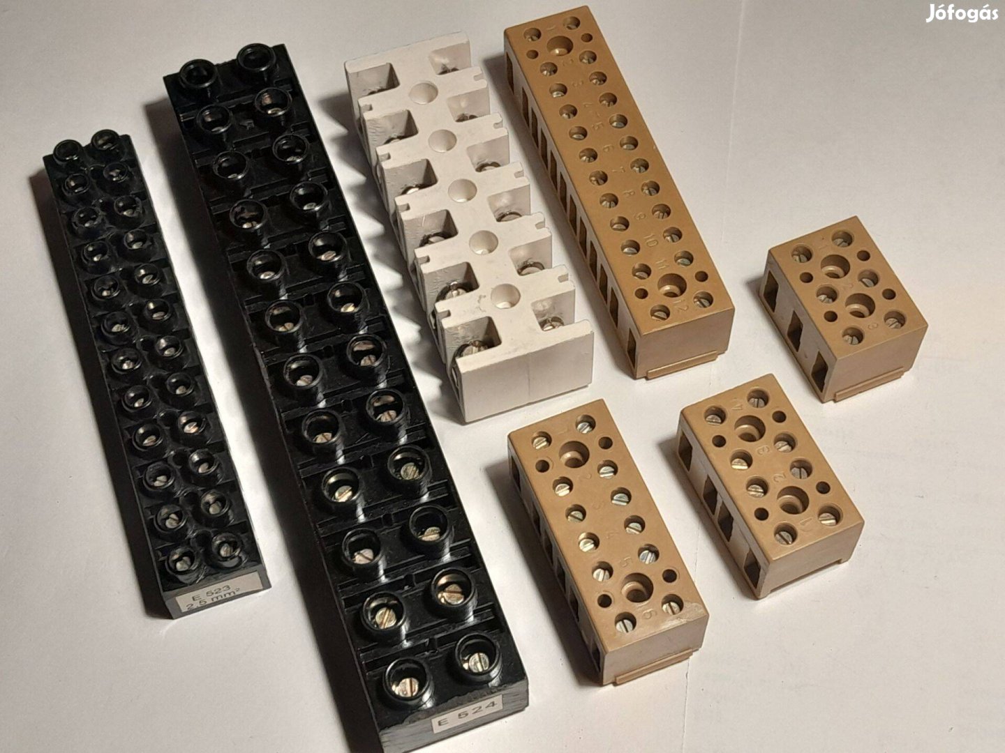 Bakelit sorozatkapcsok - Új