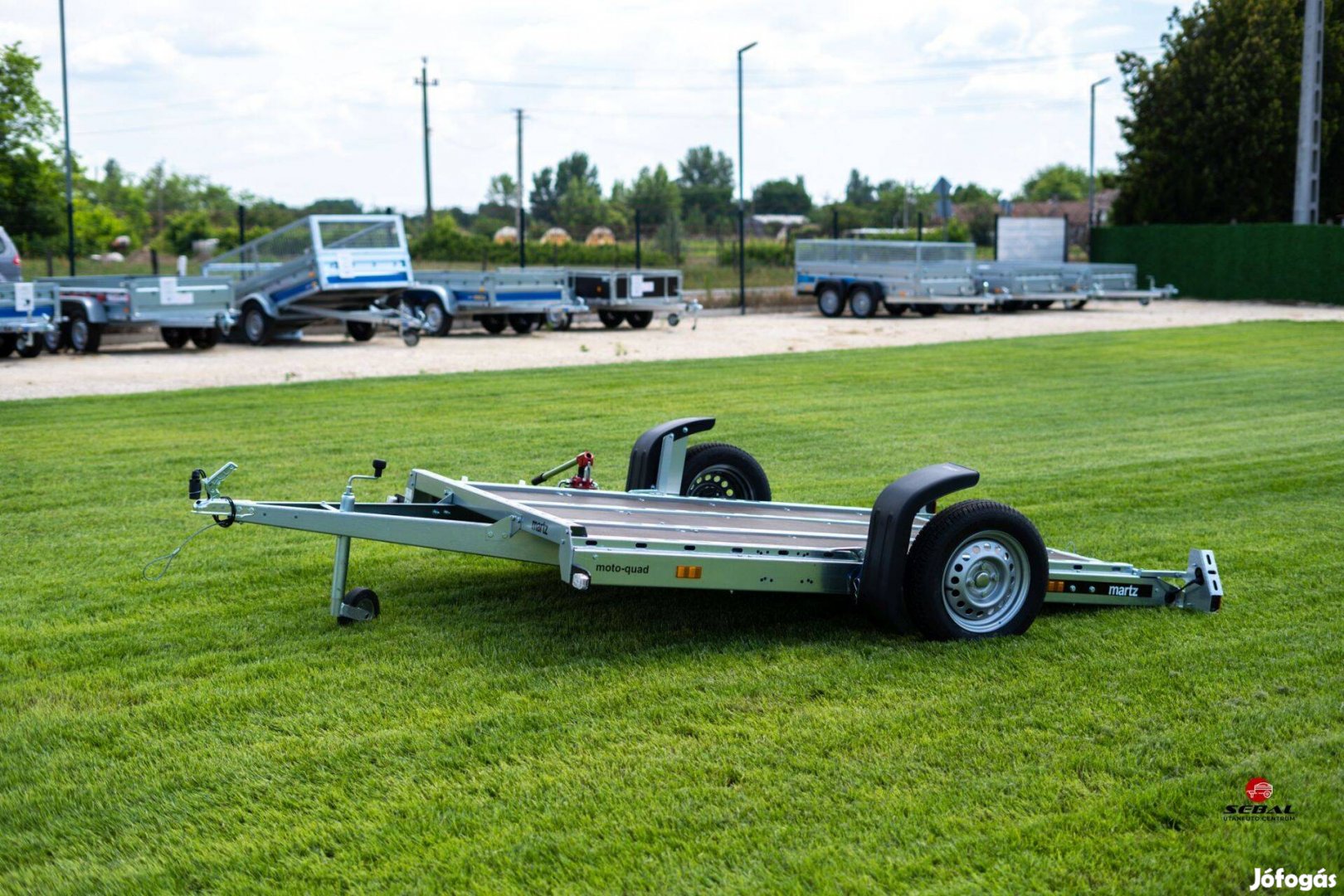 Bakon új süllyeszthető motor- és quadszállító utánfutó -