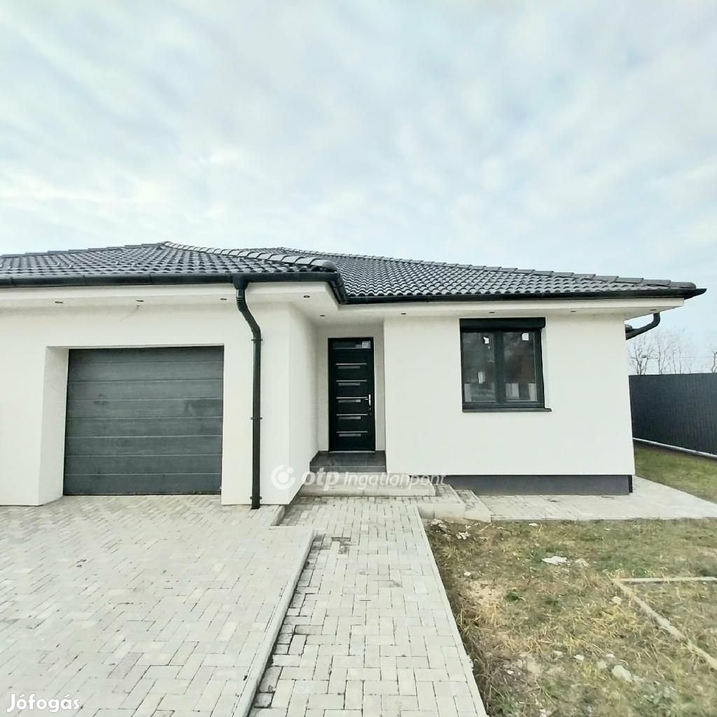 Baktalórántházai 165 nm-es ház eladó