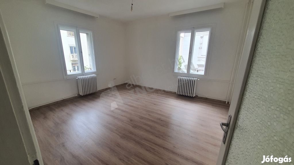 Balaton urcában 2 szobás felújított lakás