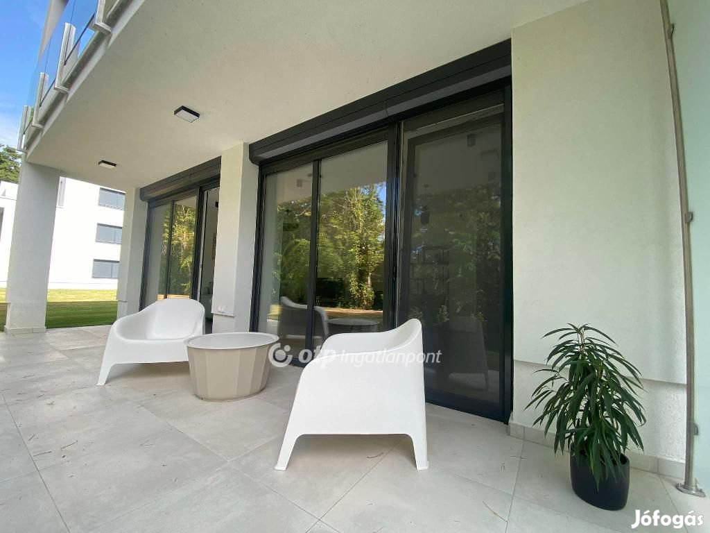 Balatonfenyvesi 67 nm-es lakás eladó