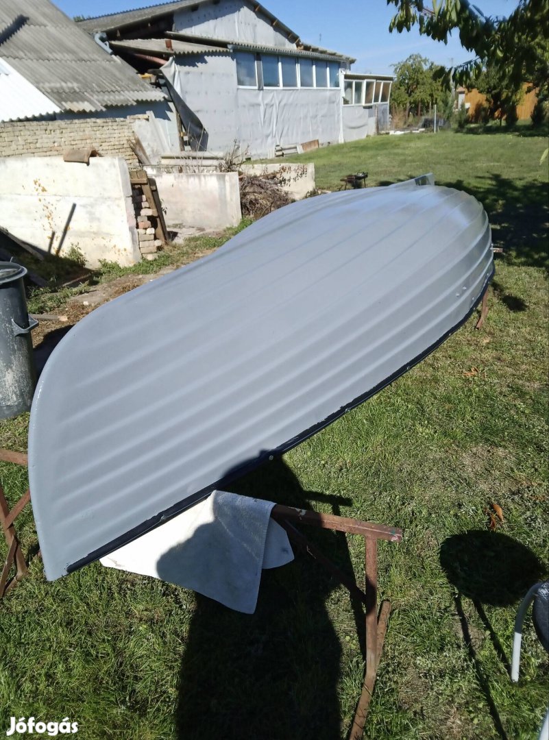 Balatoni kétpárevezős műanyag csónak akciós áron