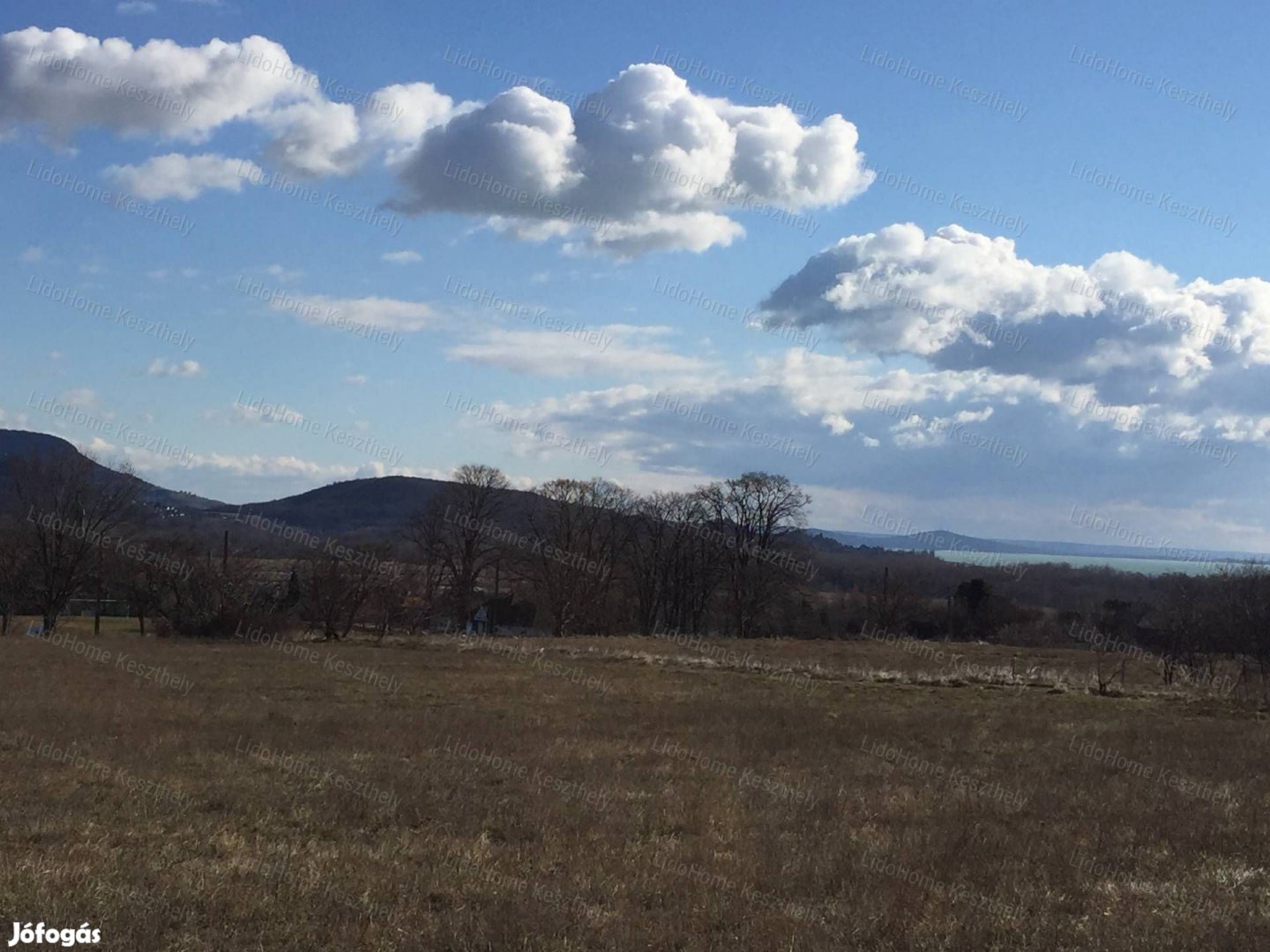 Balatoni panorámás beépíthető zártkerti telek eladó Balatonedericsen