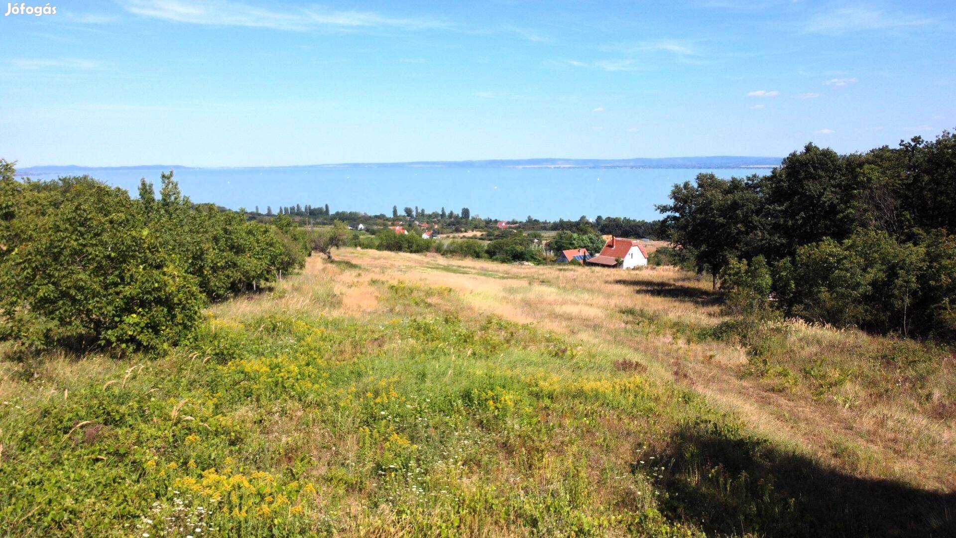 Balatoni panorámás építhető telekterület