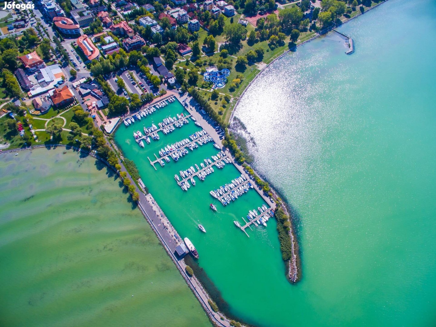 Balatonlelle központjában 2.emeleti lakás akciós áron leköthető