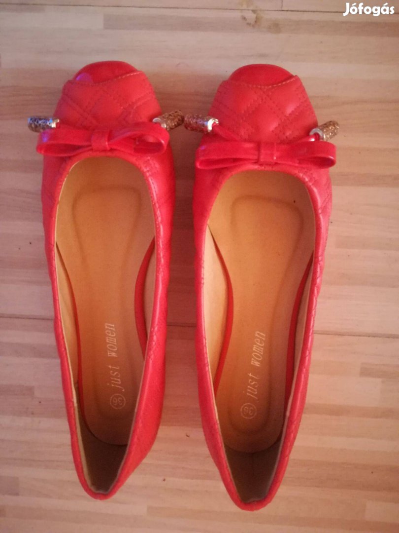 Balerina 36-os piros cipő