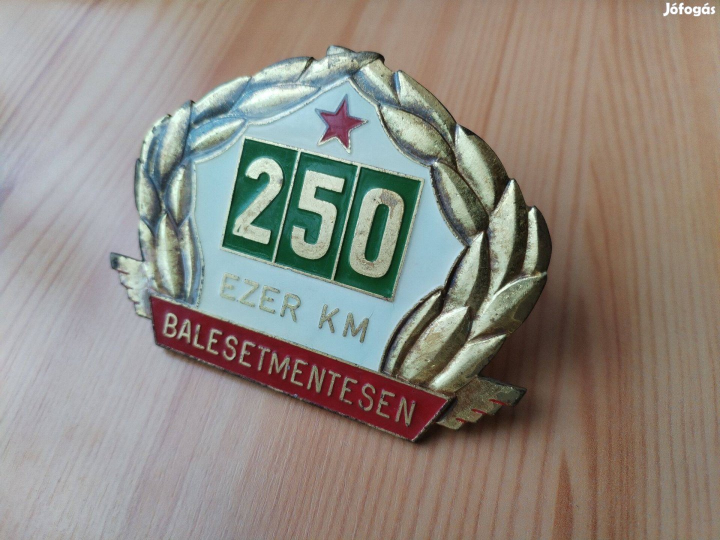 Balesetmentesen 250000 Km hűtőrácsplakett