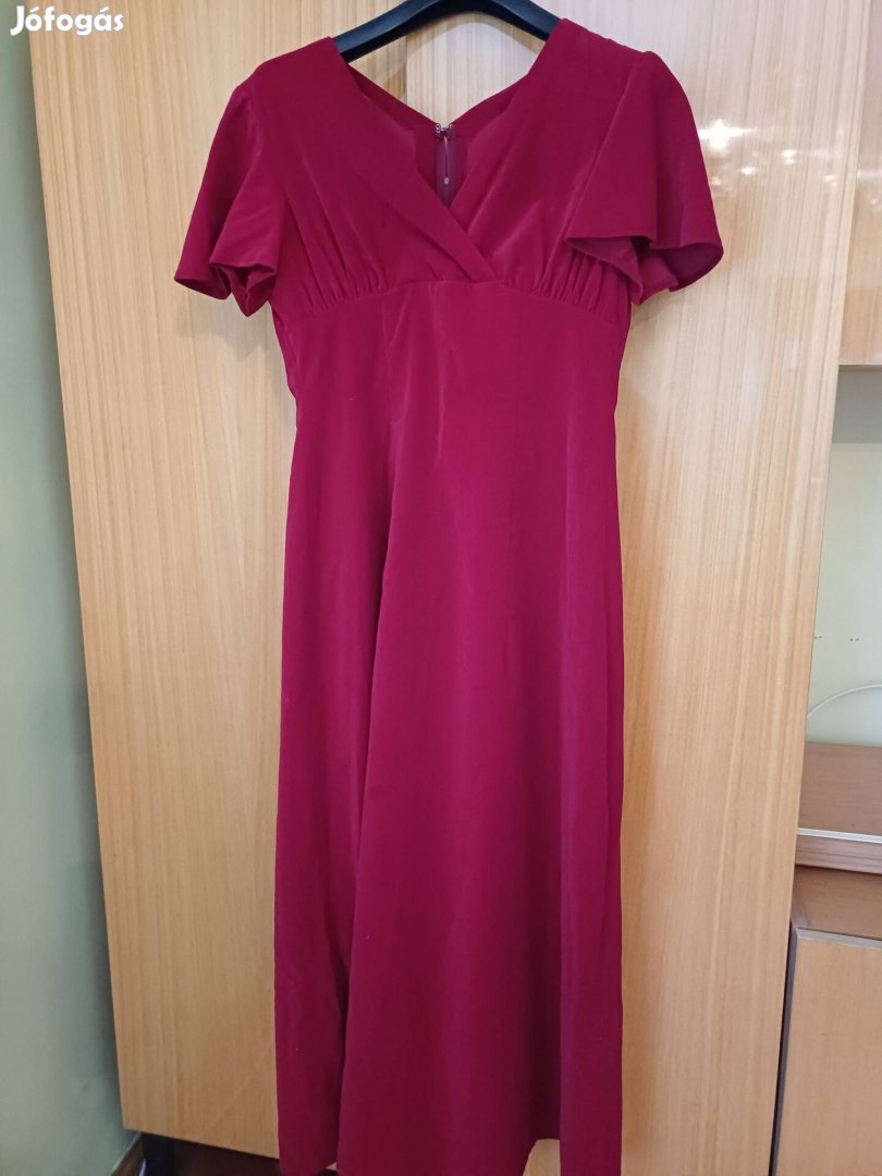 Báli ruha bársonyból