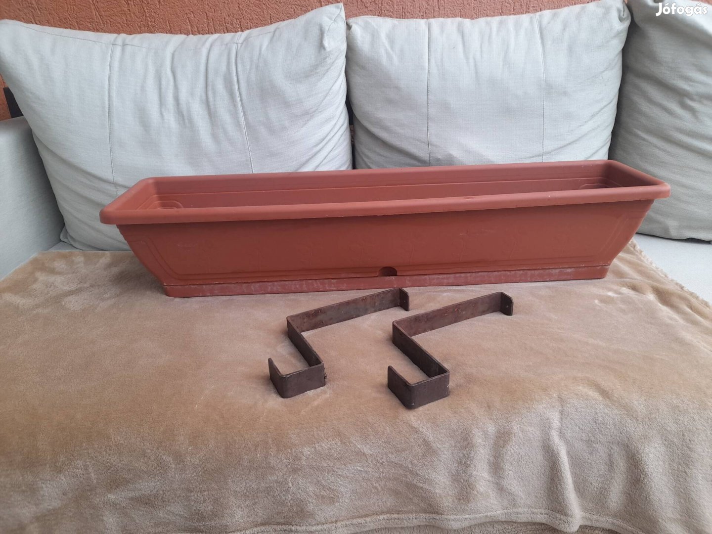 Balkonlada viragláda viragládatarto vas víztárolóval 80 cm 7db