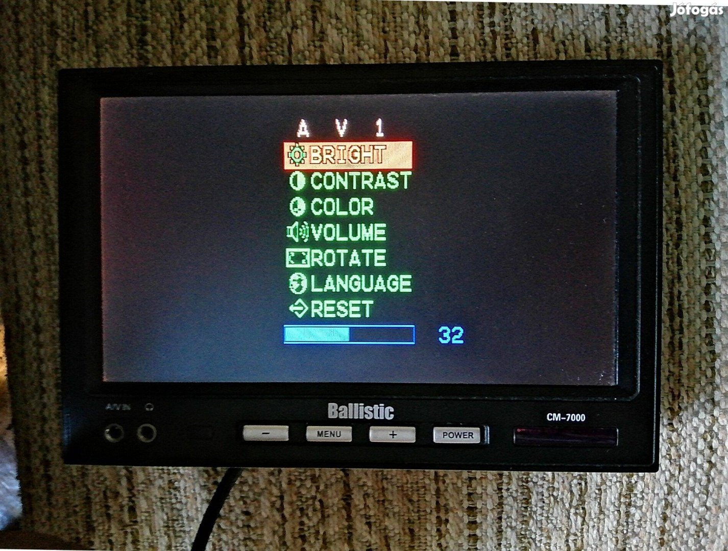 Ballistic CM-7000 autó Tft monitor eladó