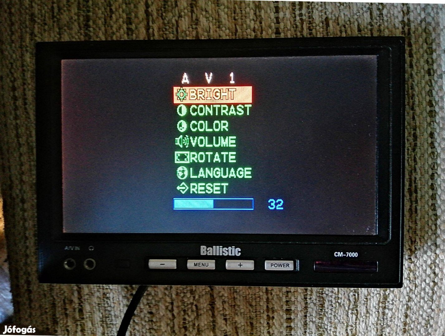 Ballistic CM-7000 autó Tft monitor eladó