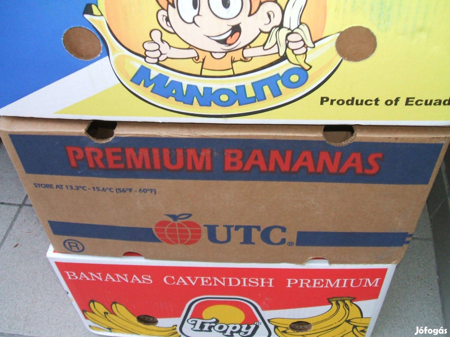 Banános doboz, karton