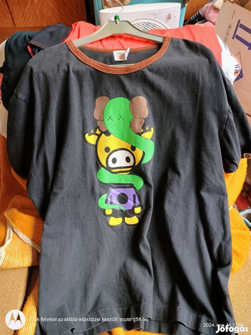 Bape X Kaws eredeti póló!!