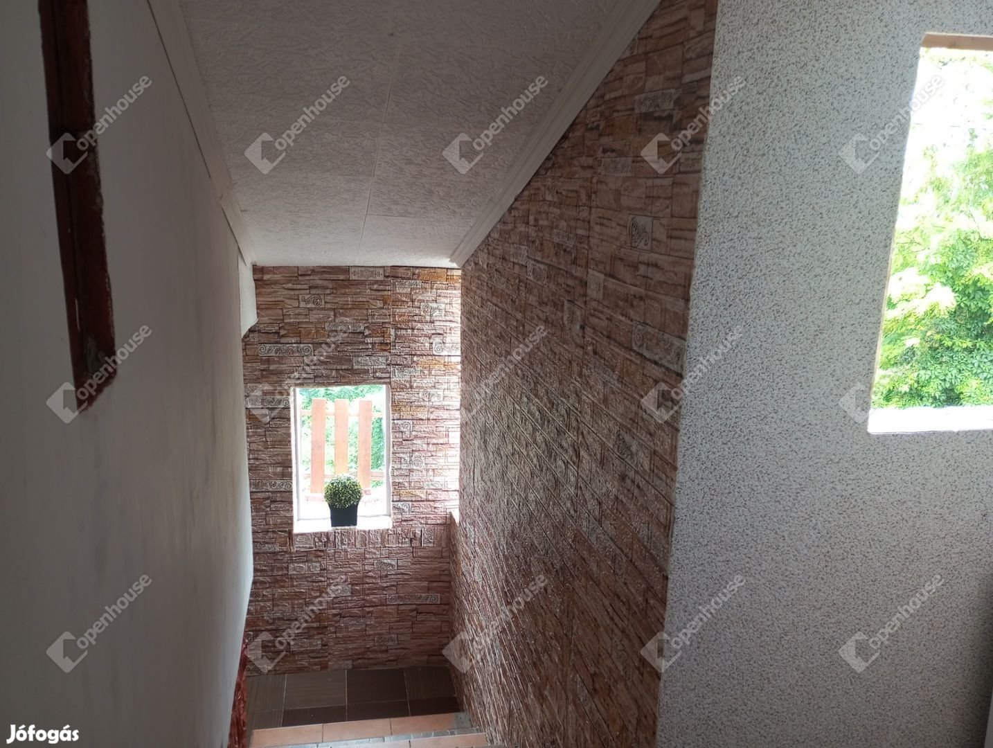 Barátságos kis ház a Turul oldalban