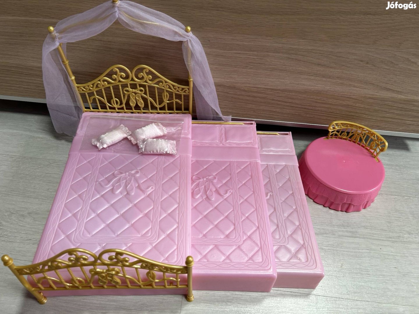 Barbie 12 táncoló hercegnő ágy szett