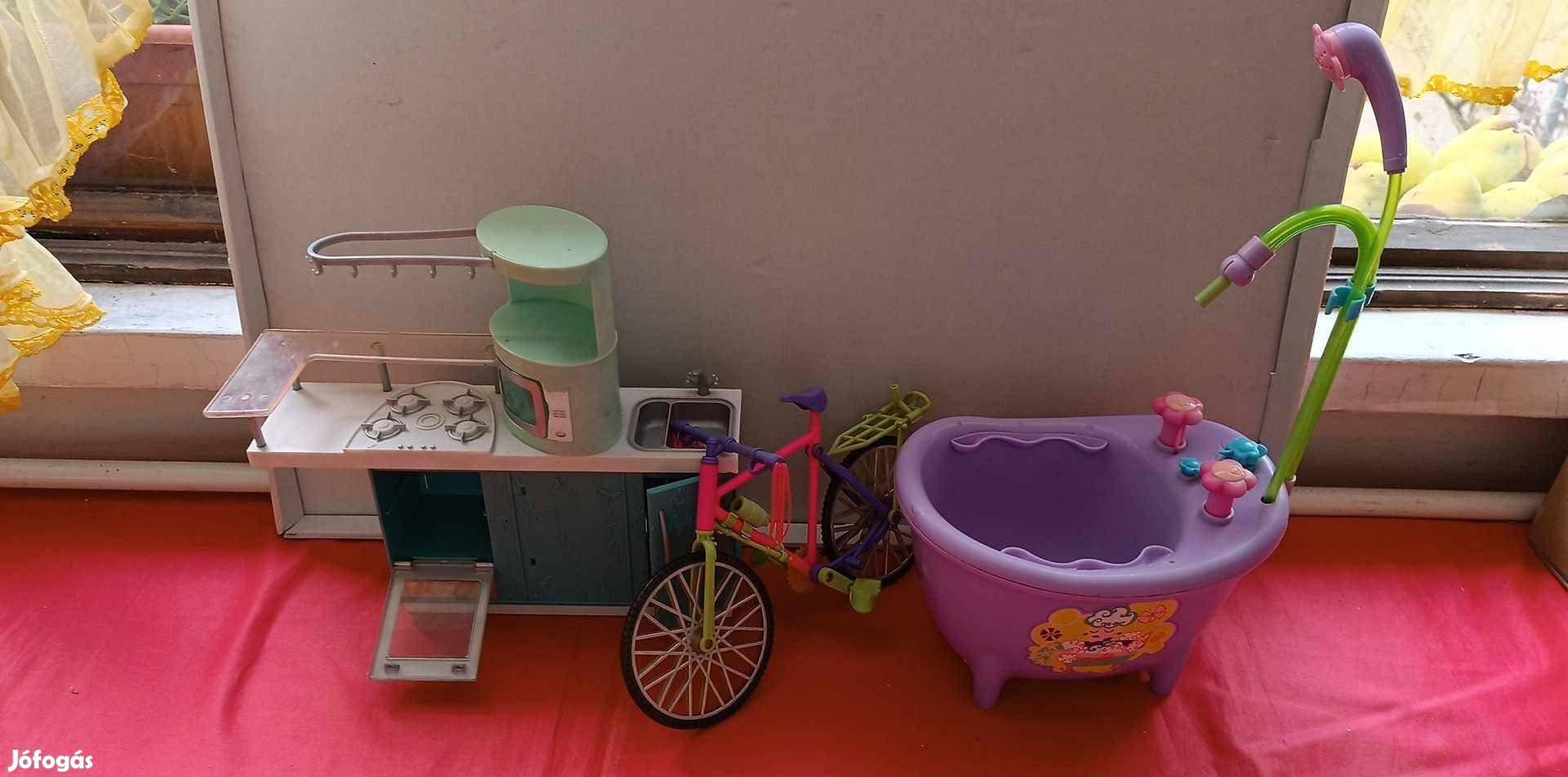 Barbie baba bútor gyűjtemény ( konyhabútor fürdőkád bicikli )