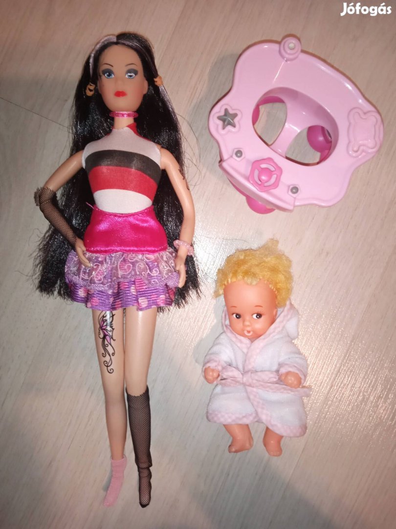 Barbie barbi baba kisgyerekkel babykomppal