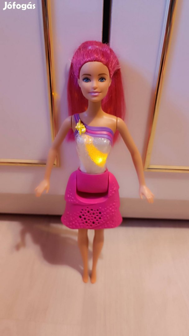 Barbie barbi baba világít