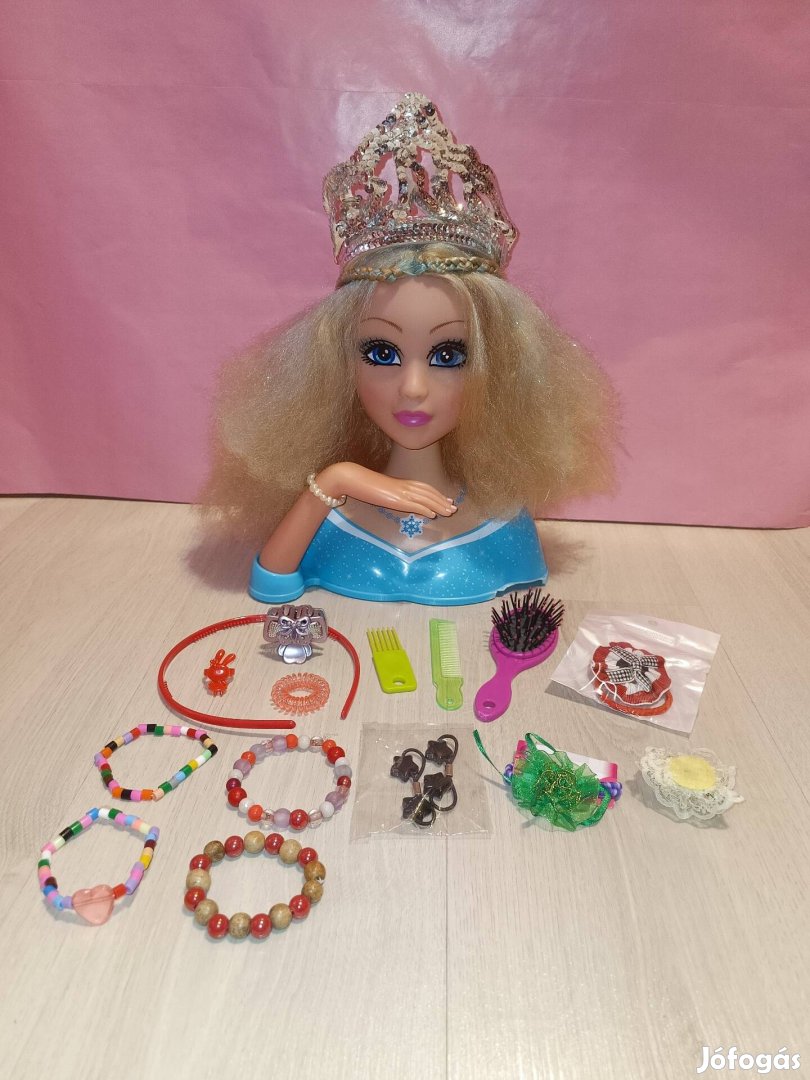 Barbie barbi féle fésülhető fodrászolható babafej + kiegészítők